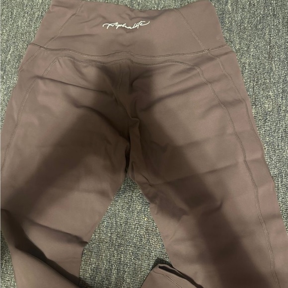 Alphalete Leggings - Picture 1 of 1